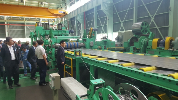 경남스틸은 광양 2공장에 포스코의 기가스틸을 가공할 수 있는 슬리터를 도입했다.