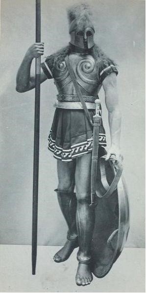 그리스 시민군인 호플리테스의 무장 모습 (18.12.10)