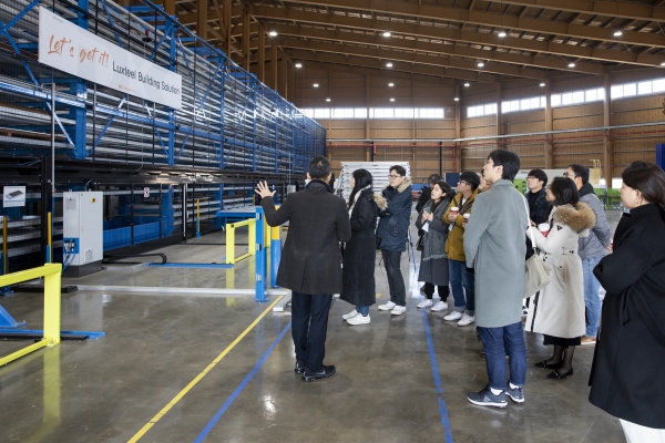 동국제강은 서울 소재 건축사들을 대상으로 제품 생산부터 가공, 시공에 이르는 럭스틸 토탈 솔루선을 소개하는 자리를 마련했다. (사진=동국제강)