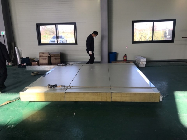 에스와이가 삼성엔지니어링와 손잡고 국내 최초 2시간 클린룸용 내화패널을 개발했다. (사진=에스와이)