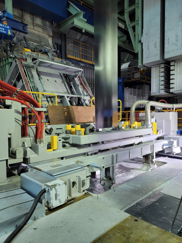 세아씨엠 군산공장에 신규로 도입된 도금로 설비. 도금로 도입으로 GL 생산이 가능해졌다.