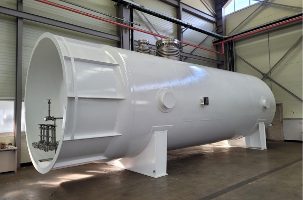 생기원과 가스팩, 금성GTC가 제작한 50m³ 크기의 고망간강 연료 탱크. (사진=생산기술연구원)