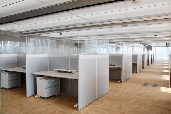 KG스틸 X-Tone 항균강판이 적용된 네이버 신사옥 사무용가구 시공 사진 (사진=KG스틸)