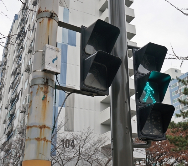 신호등 교체 후. (사진=포스코인터내셔널)