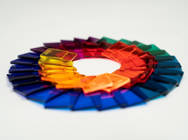 마크로렉스는 미국 FDA, 일본 JCII 등 각국의 엄격한 환경 규제와 까다로운 요구사항을 만족하는 탁월한 안전성이 특징이다. (사진=랑세스)