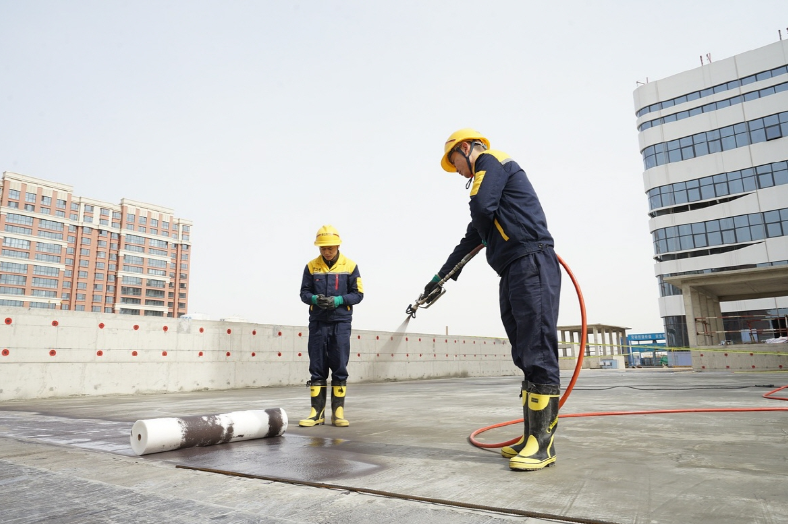 폴리우레아 방수코팅 시공 이미지컷./ 폴리우레아 제공