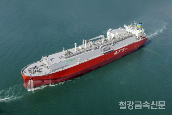 HD현대중공업이 건조해 2022년 인도한 초대형 에탄운반선의 시운전 모습.(사진=HD현대중공업)