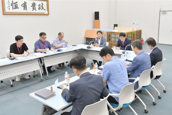 부산시의회가 개최한 ‘지역 뿌리기업 정책 지원 방안 모색 간담회’. (사진=부산시의회)