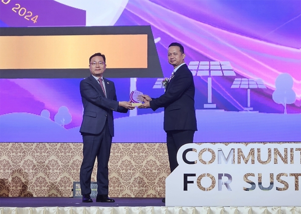 포스코타이녹스가 12월 13일 태국 CSR-DIW(Department of Industrial Works) 어워즈에서 3년 연속 우수기업으로 선정됐다. /포스코그룹