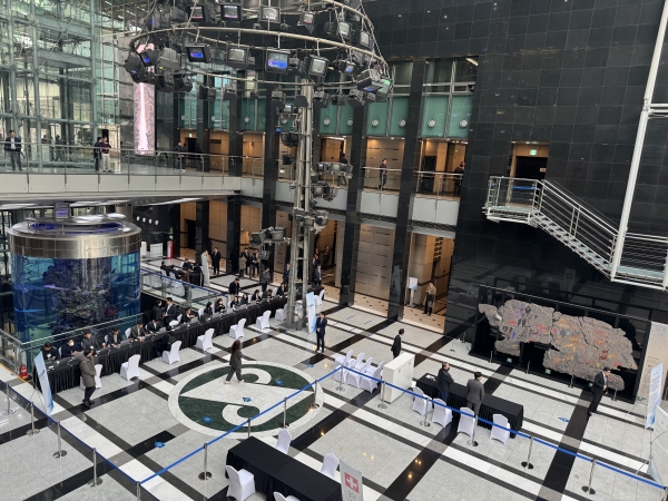 포스코홀딩스는 20일 오전 서울 포스코센터에서 제57기 정기주주총회를 개최하고, 올해 사업경쟁력 강화를 다짐했다. /철강금속신문