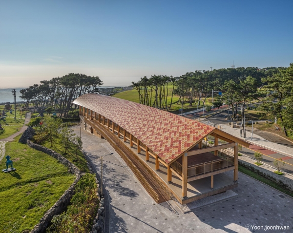 간절루 지붕에 'X-TONE'이 적용된 모습. 출처=윤준환