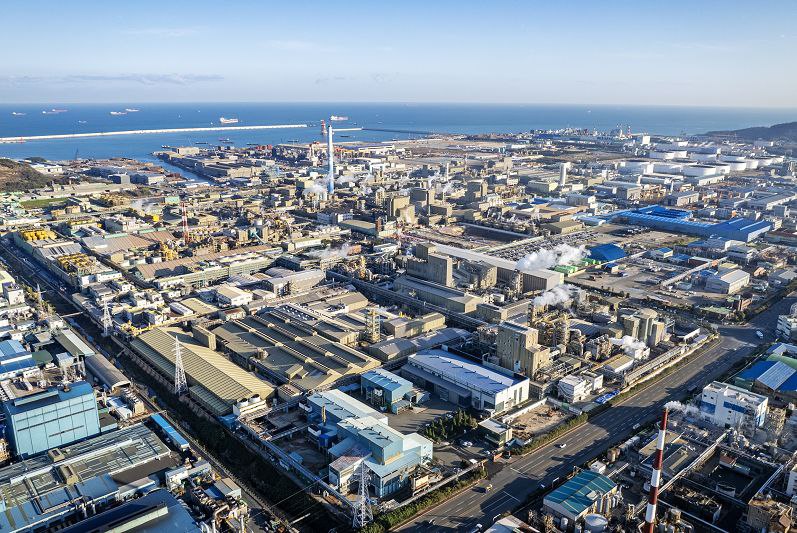 고려아연 온산제련소는 우리나라를 넘어 글로벌 전략광물 허브로 거듭나고 있다.