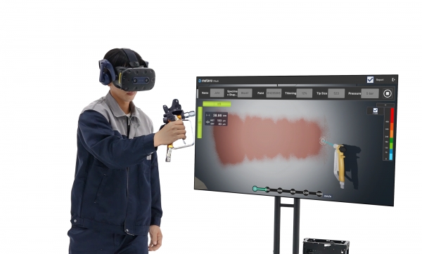 메타뷰의 VR 선박 도장 훈련 시스템 시연. (사진=경남TP)
