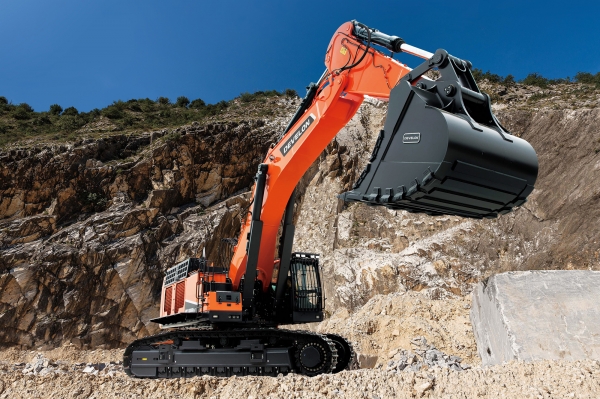 HD건설기계 100톤급 초대형 굴착기. (사진=HD건설기계)